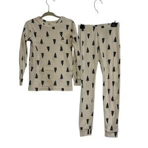 Gap organic holiday tree pajamas